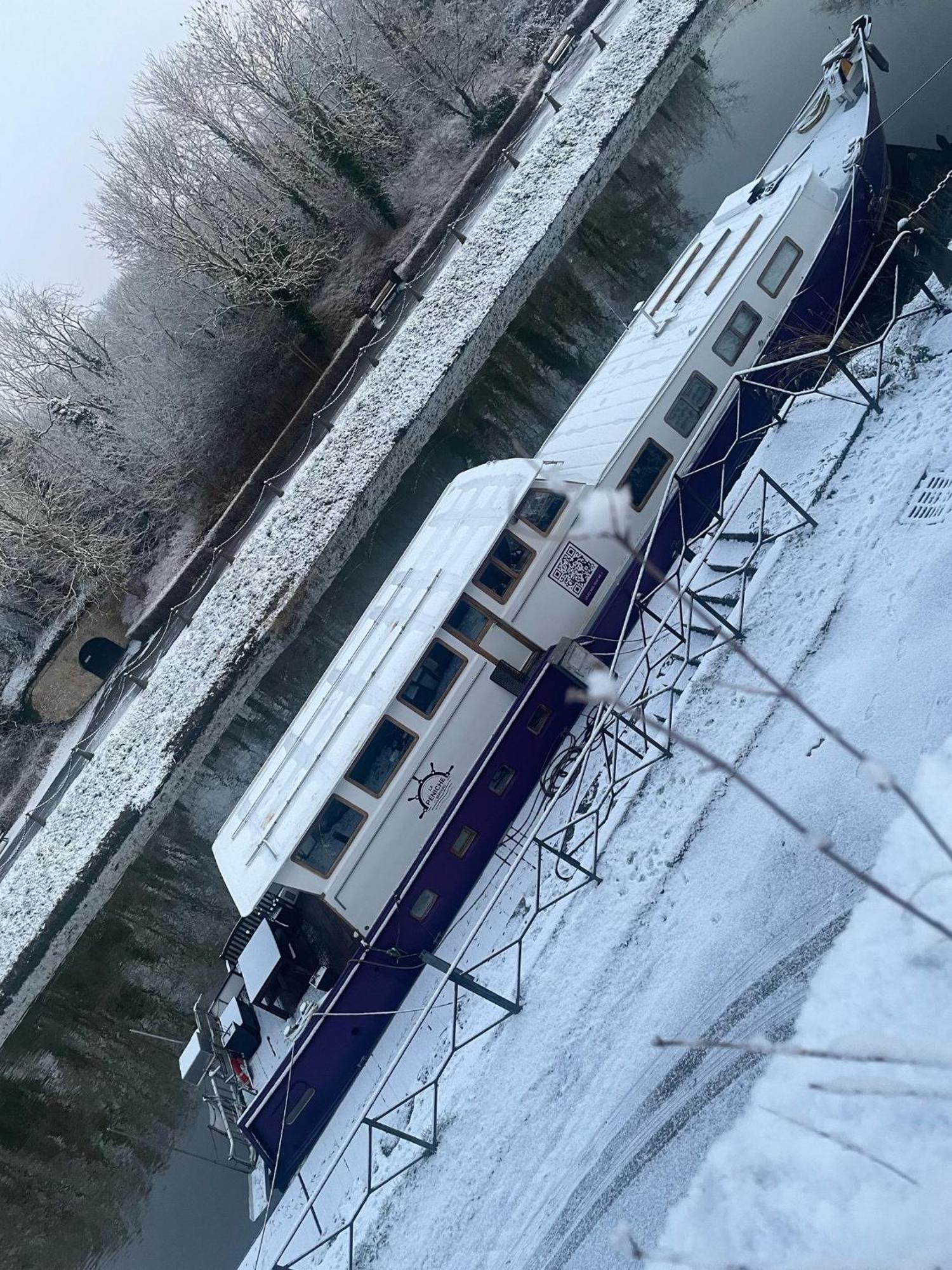 Nuit Insolite A Bord D'Une Peniche, 6 Personnes Bergues Exterior photo